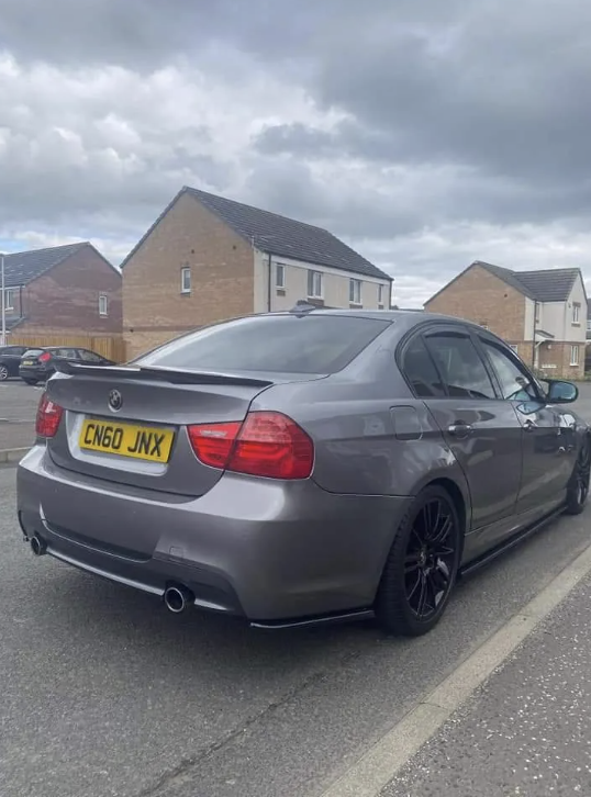 BMW E90 SIDE EXTENSIONS